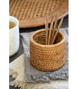 Cylindrical Pot Olivier - rattan honey