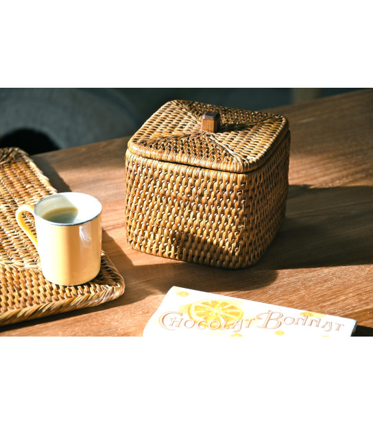 Lot De Rangements Salle De Bain En Rotin Et Bois Blanc – Style Naturel Et épuré